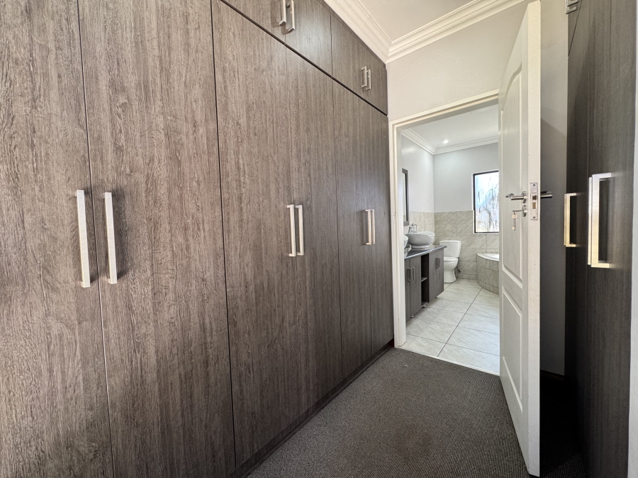 3 Bedroom Property for Sale in Wilkoppies North West